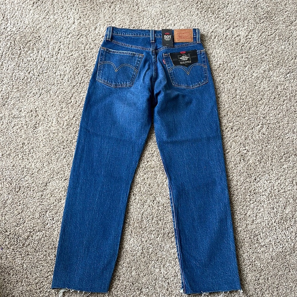 Women’s Levi’s Original Cropped - Picture 7 of 7